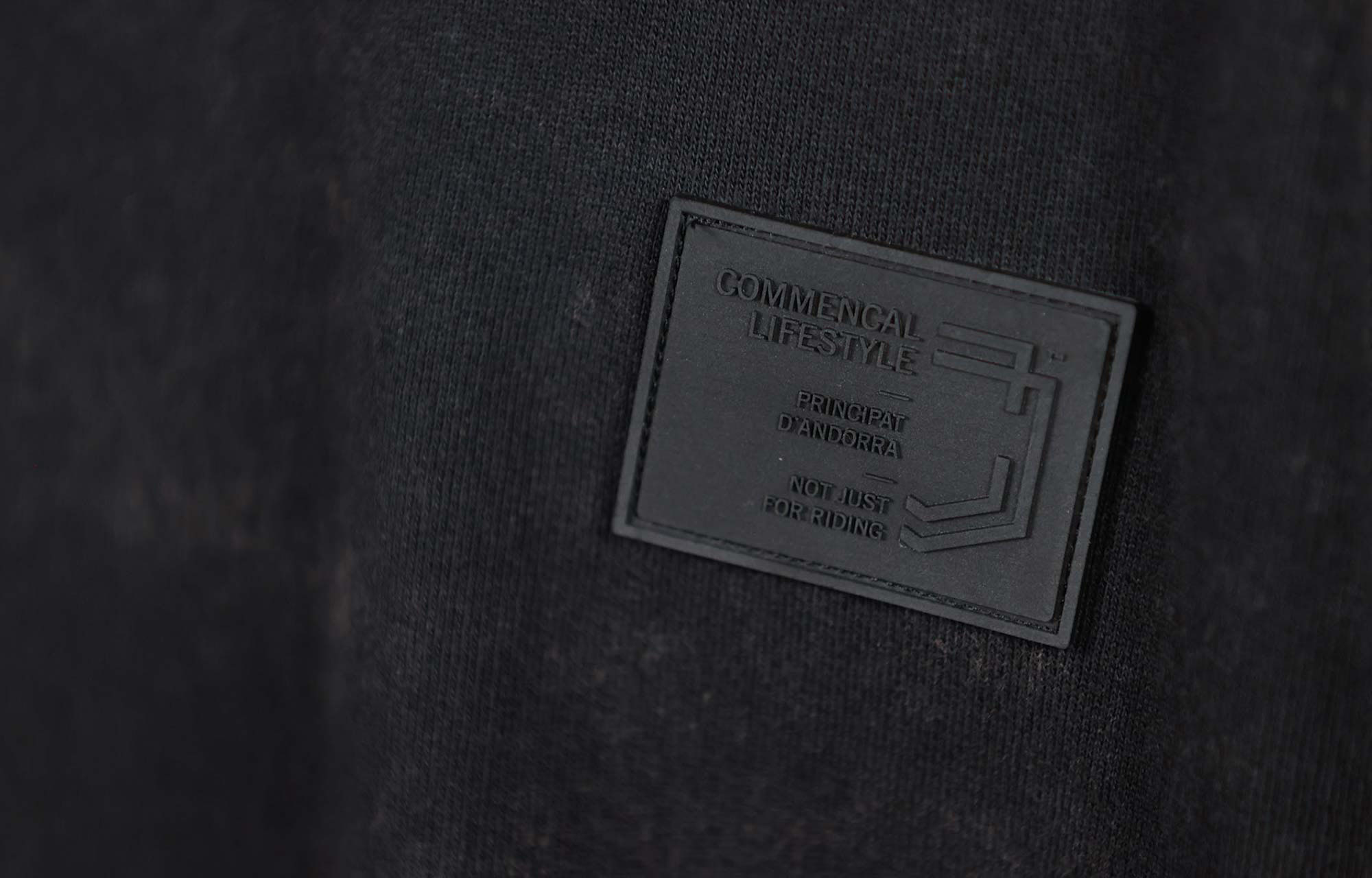 COMMENCAL WASHED REGULAR FIT CREWNECK BLACK image number 2